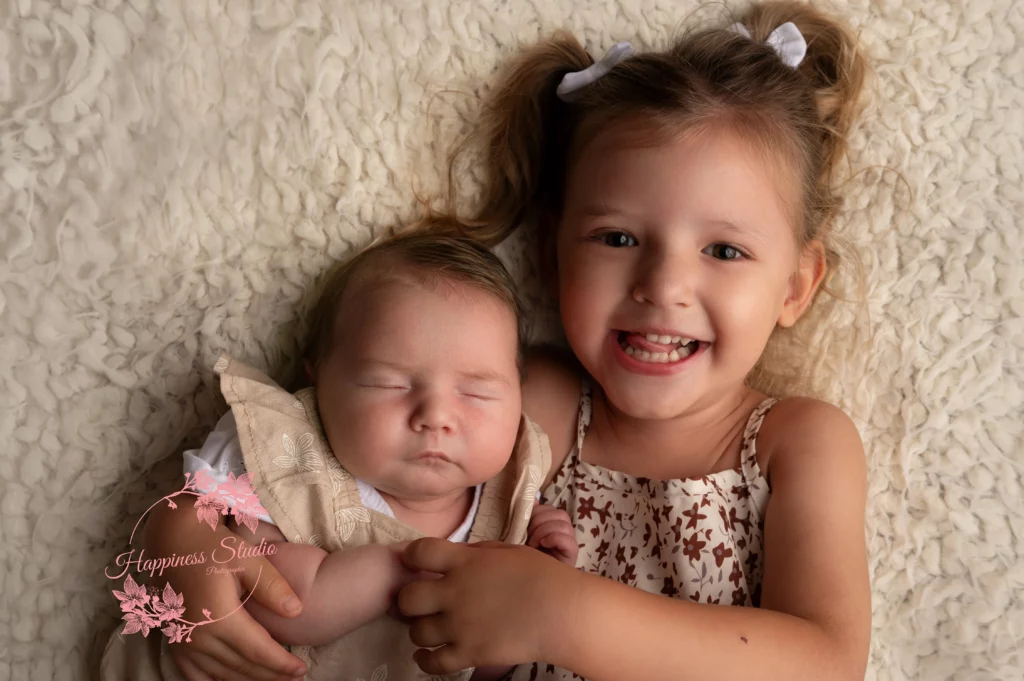 portrait de nouveau-né en studio à Lyon