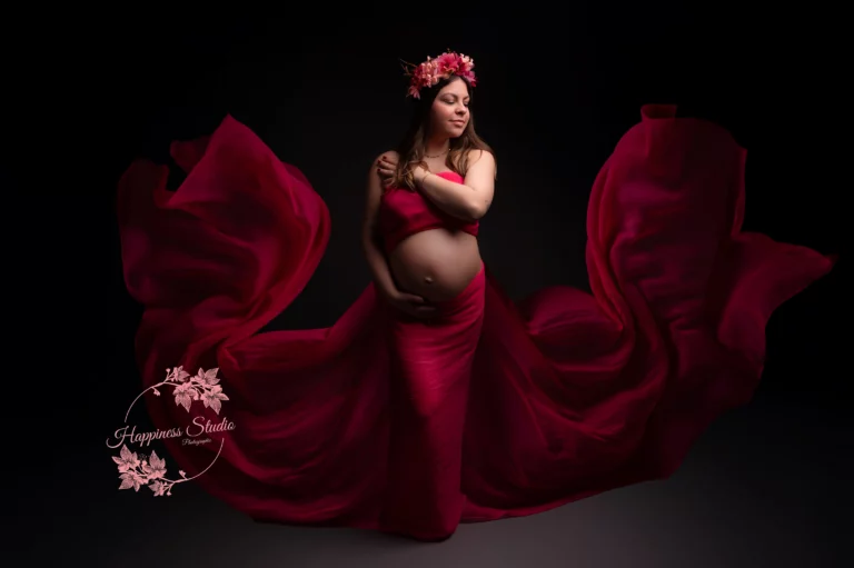 séance maternité en studio à Lyon