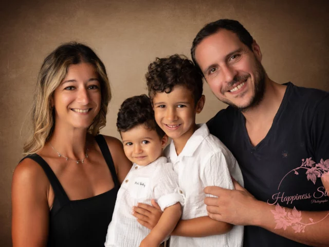 Séance photo famille avec des enfants qui bougent : que faire ?