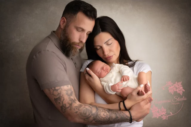 Une petite bulle d'amour❤
🤍Photographe spécialiste photo de naissance🤍
📷 nouveau-né - grossesse - enfants -famille.
INFOS ET RESERVATIONS : https://www.happiness-studio-photographie.fr