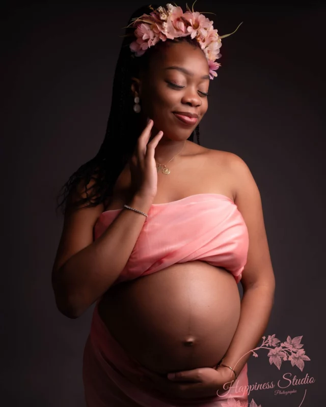 Dans l’attente d’un miracle, le cœur déborde déjà d’amour.
Chaque courbe, chaque sourire, chaque battement… la vie prend forme
🤍Photographe spécialiste photo degrossesse🤍
📷 nouveau-né - grossesse - enfants -famille.
INFOS ET RESERVATIONS : https://www.happiness-studio-photographie.fr
#photographegrossesselyon #40sa #mumtobe2025 #maternite #grossesse #femmeenceinte #babybump #viedemaman #photographelyon #photographegrossesse #mumtobe #maternityphotographer #mamanblogueuse #futuremaman2025 #bebe2025 #40weekspregnant #shootinggrossesse #seancephotogrossesse #mumlife #maternity #instamaman #photographelyon #photographelyonnaise #photographerhone